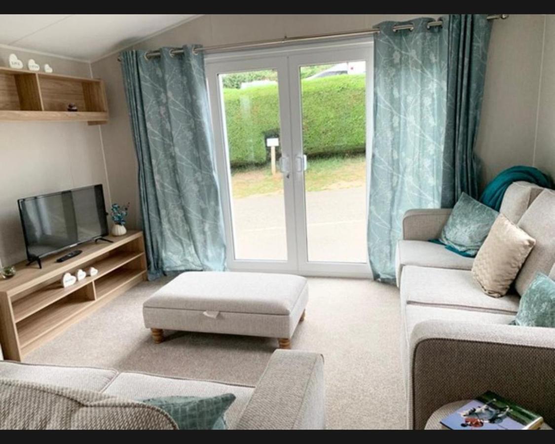 فيلا Exotic 3-Bed Caravan At Newquay Holiday Park المظهر الخارجي الصورة