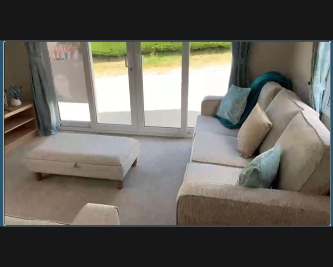 فيلا Exotic 3-Bed Caravan At Newquay Holiday Park المظهر الخارجي الصورة
