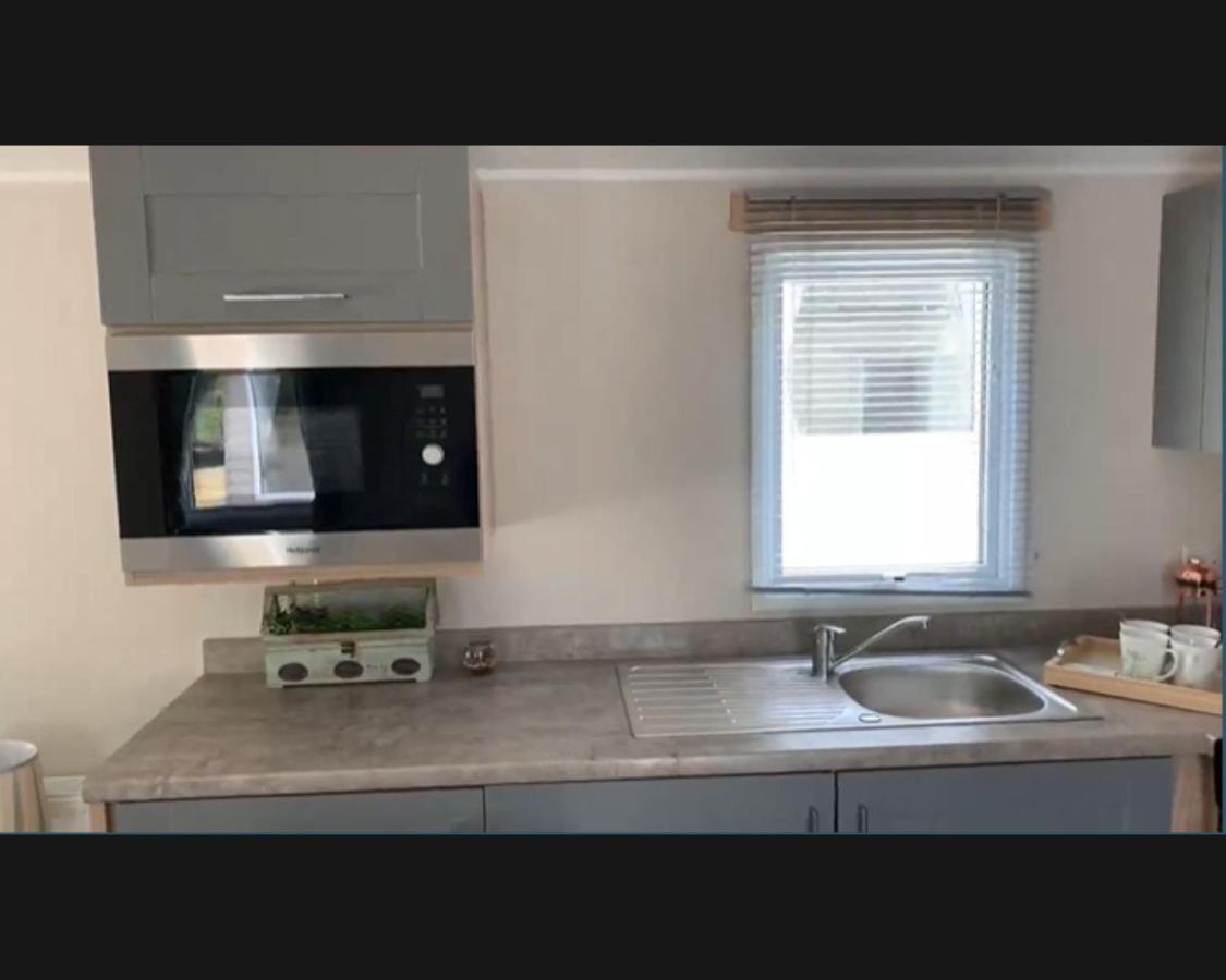 فيلا Exotic 3-Bed Caravan At Newquay Holiday Park المظهر الخارجي الصورة