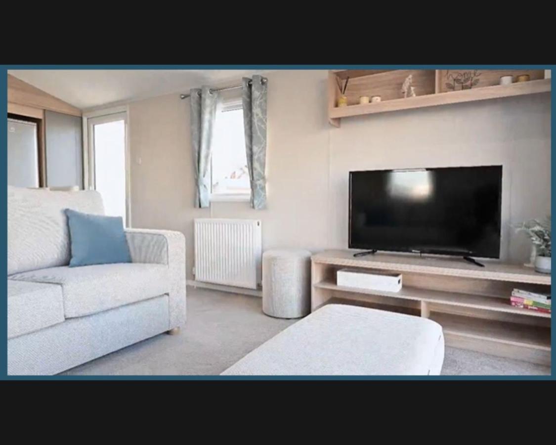 فيلا Exotic 3-Bed Caravan At Newquay Holiday Park المظهر الخارجي الصورة